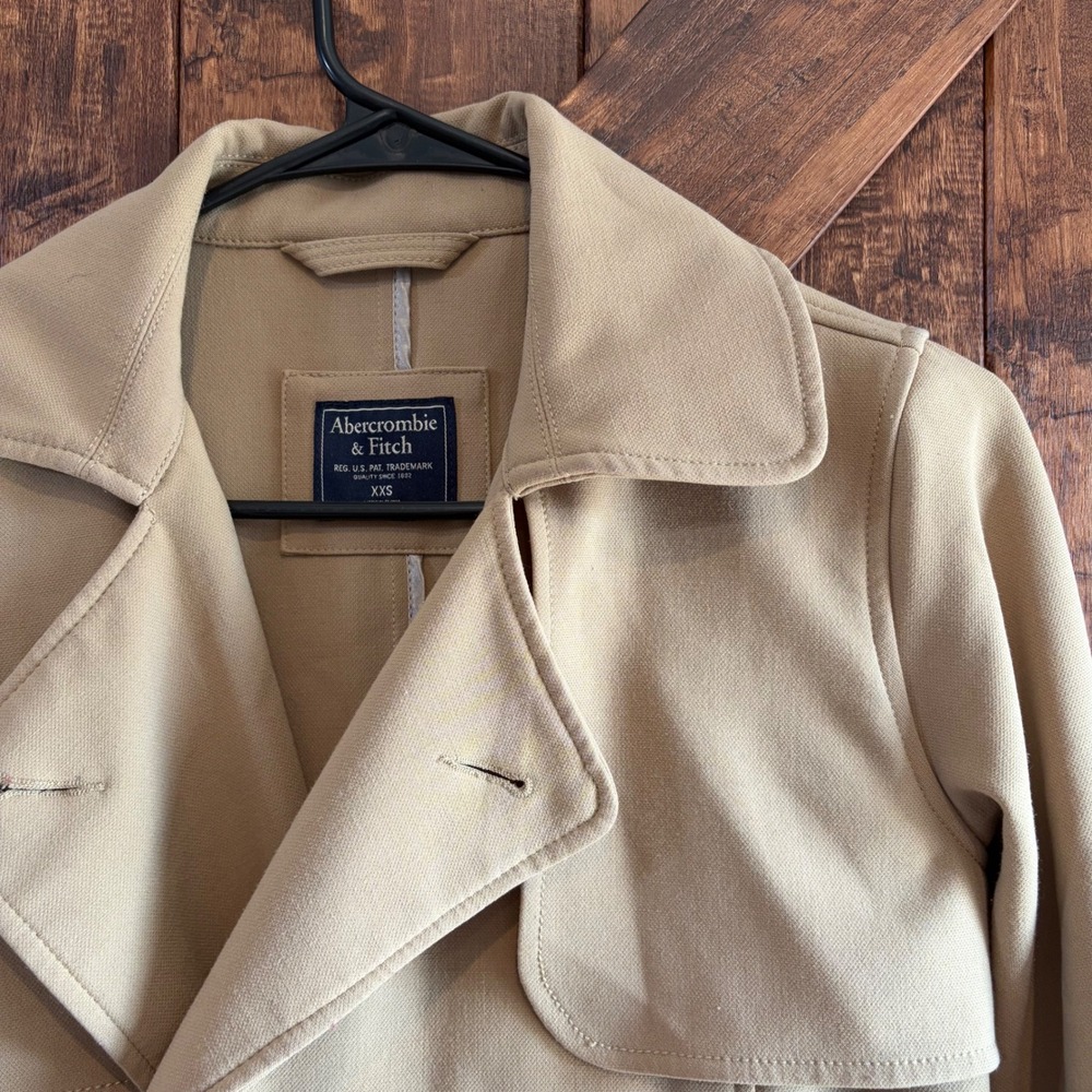 Abercrombie and Fitch Khaki Double Breasted Drapey Trench Coat XXS No belt EUC‎ - Picture 4 of 8